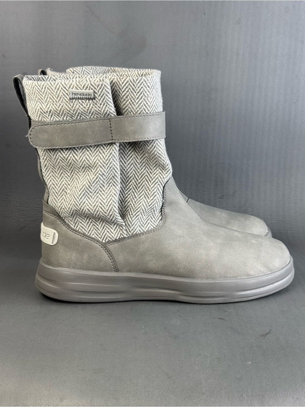 Hey Dude Women's Robin boot shoes gray herringbone size 9